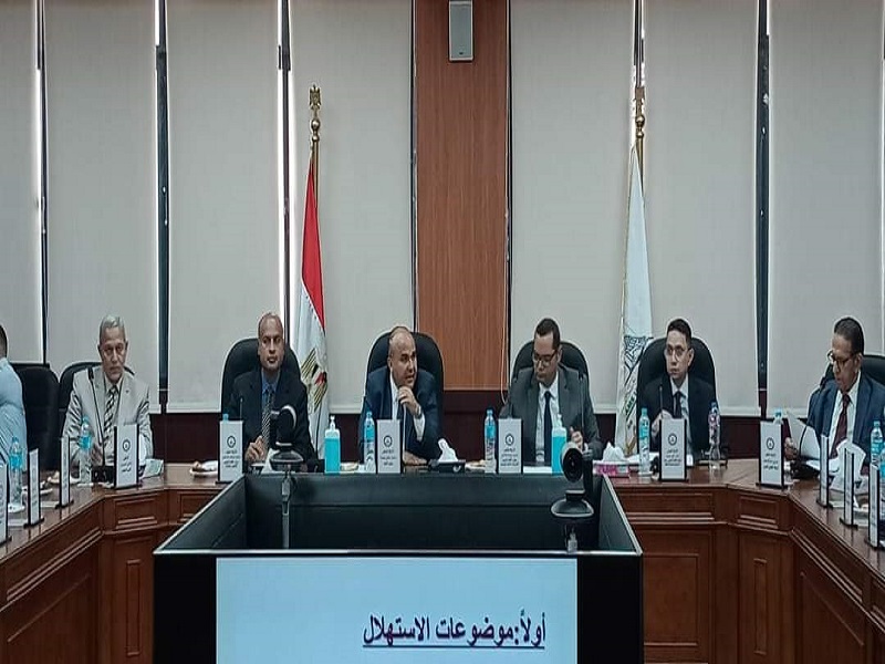 مجلس كلية الحقوق يعقد اجتماعه الدوري