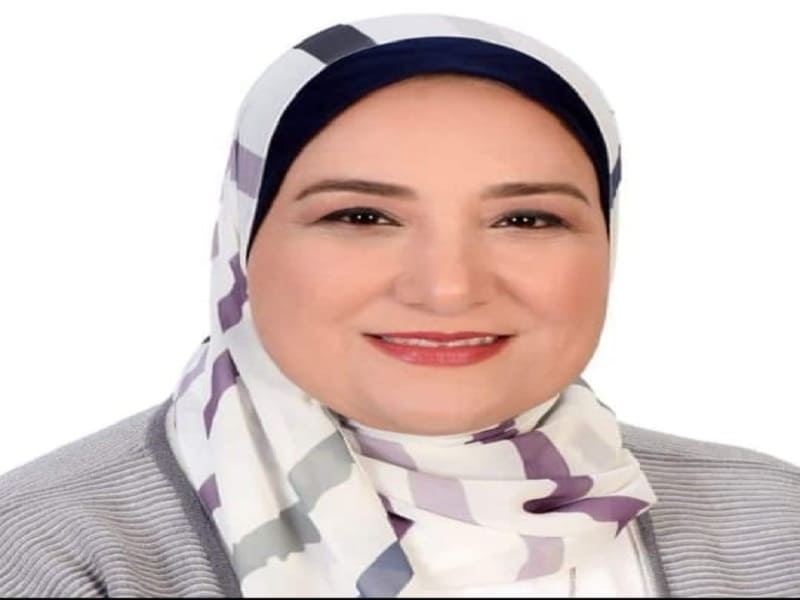 أ. د. داليا إبراهيم قائمًا بعمل عميد كلية طب الأسنان