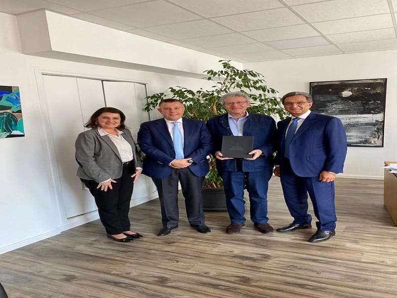 The visit of the President of Ain Shams University to France to discuss the mechanisms of establishing a medicine program in the French language