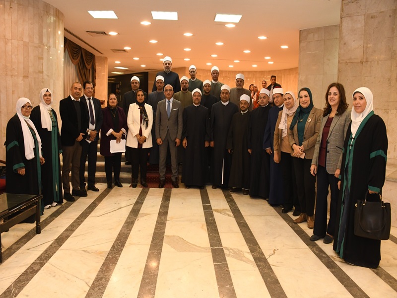 During the educational forum of imams and preachers... the President of Ain Shams University, scholars of the Ministry of Endowments represent the cornerstone and first line of defense in presenting the true religion