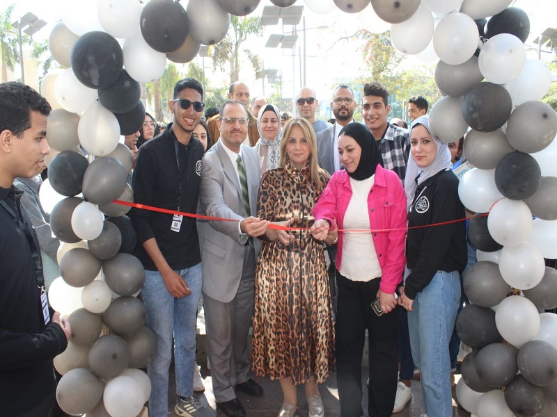 افتتاح البازار السنوي لاتحاد طلاب كلية الآداب جامعة عين شمس