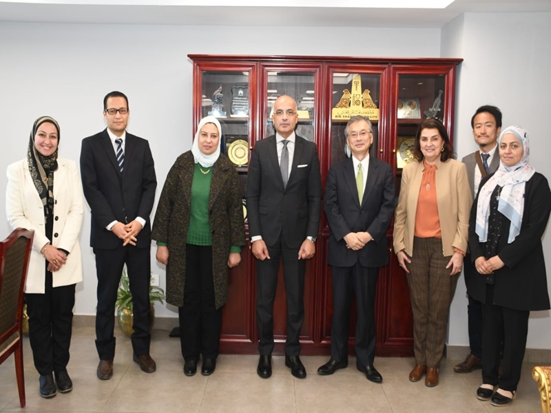 The President of Ain Shams University receives the Japanese Ambassador in Cairo