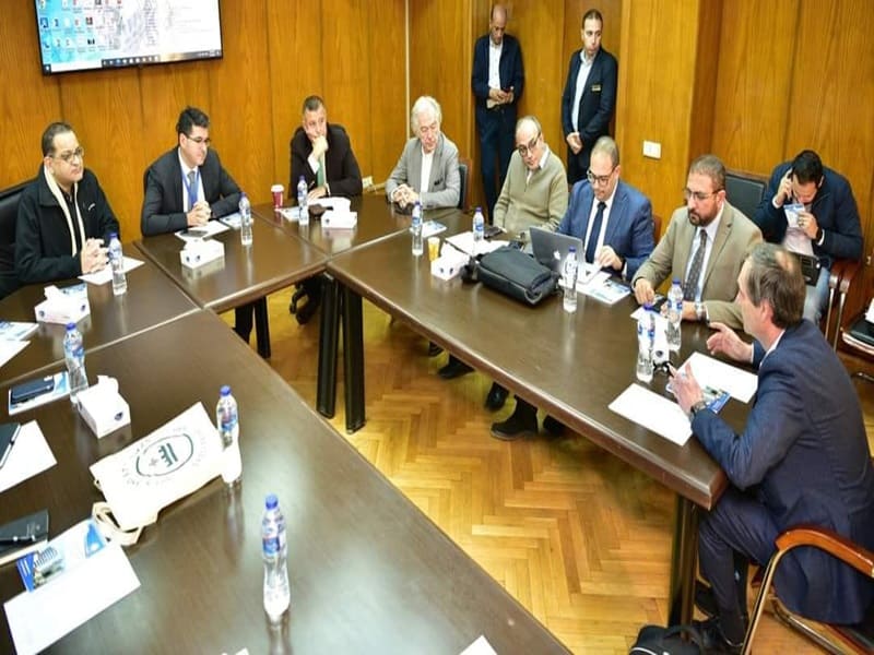 The British team from Royal Brompton and Harefield Hospitals arrives at the Cardiovascular Diseases and Surgery Hospital at Ain Shams University.