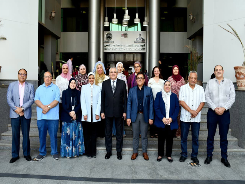 The Vice President of Ain Shams University for Education and Student Affairs Monitors Final Exams at the Faculties of Dentistry and Pharmacy and Emphasizes the Prompt Announcement of Results