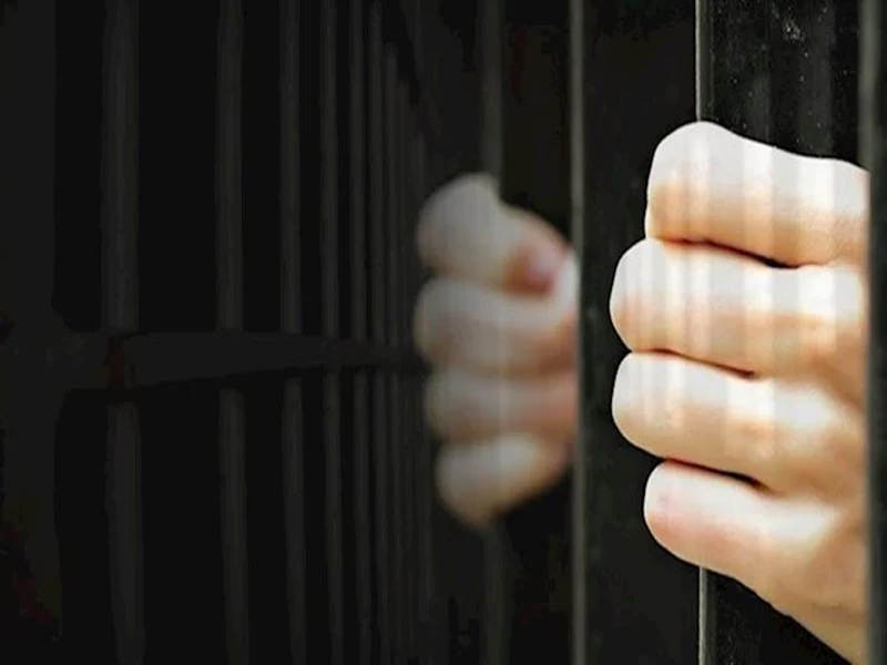 جامعة عين شمس: لن نتهاون في اتخاذ كافة الإجراءات القانونية ضد كل من تسول له نفسه الزج باسم الجامعة أو انتحال صفة كوادرها العلمية