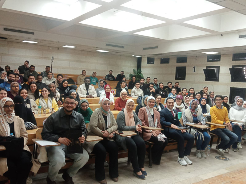 أسرار التصميم الرقمي ورشة عمل بأسنان عين شمس