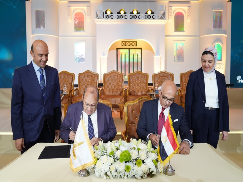 On the sidelines of its 14th International Conference, Ain Shams University and Anglia Ruskin University – Cairo signed a Memorandum of Understanding to launch a Master’s Program in Healthcare Management