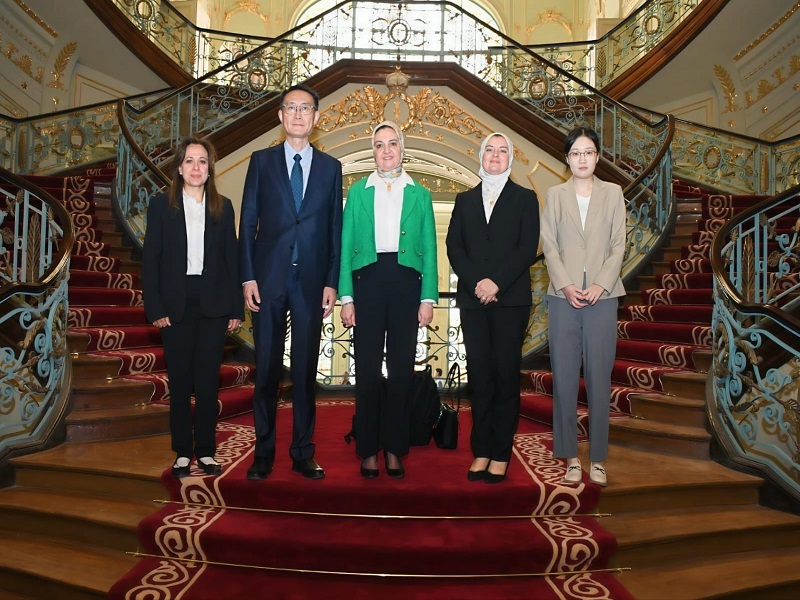 Ain Shams University Explores Expanding Academic Collaboration with Peking University