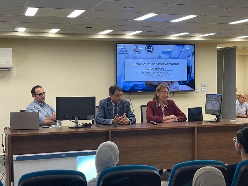 جامعة عين شمس تعزز التعليم الطبي المستمر بتنظيم برنامج Hands-on بوحدة الأشعة التداخلية بكلية الطب جامعة عين شمس