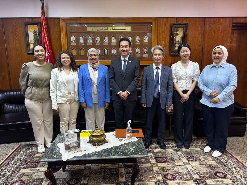 The Faculty of Al-Alsun discusses strengthening academic cooperation and expanding Korean studies programs with the South Korean Embassy