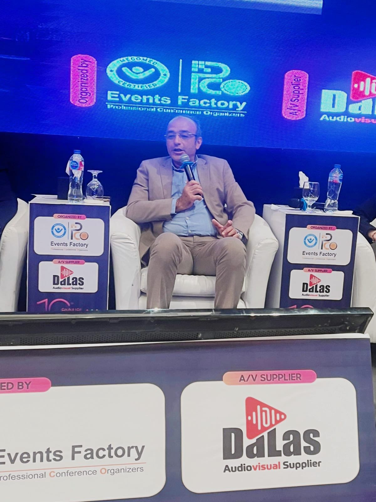 مؤتمرات