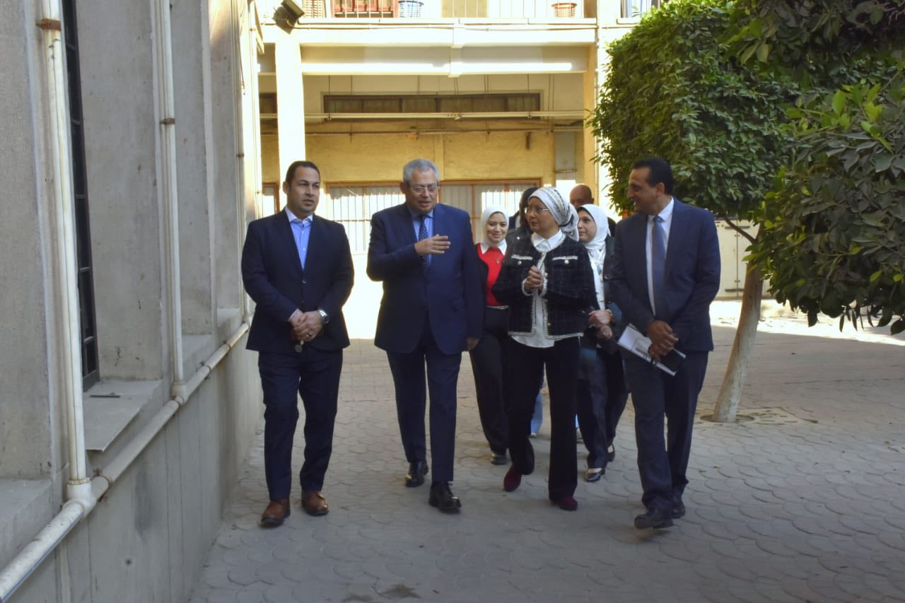 قطاع اتعليم والطلاب