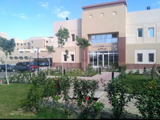 مستشفى جامعة عين شمس التخصصي بالعبور تطلق مبادرة للكشف المبكر عن أمراض أورام الثدي