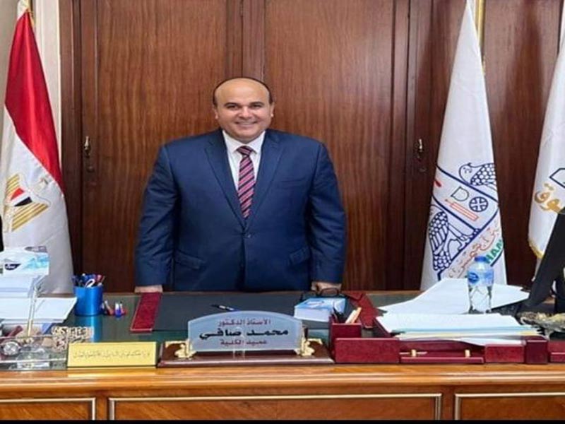 لقاء تعريفي لطلاب الفرقة الأولى بالشعب الثلاث العربية والفرنسية والإنجليزية بكلية الحقوق جامعة عين شمس