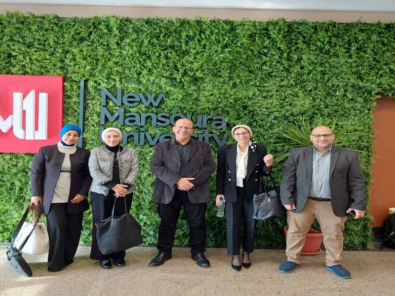 مركز التدريب والتطوير بجامعة عين شمس يبدأ المرحلة الثالثة من المشروع القومي لتدريب القيادات الجامعية وأعضاء هيئة التدريس والهيئة المعاونة والإداريين بالجامعات الأهلية