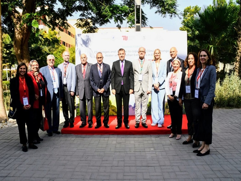 جامعة عين شمس تنظم حوار الخبراء المصري الألماني لمواجهة تغير المناخ والظروف المائية والمناخية المتطرفة في مصر بمشاركة نائب وزير التعليم والبحث العلمي الألماني