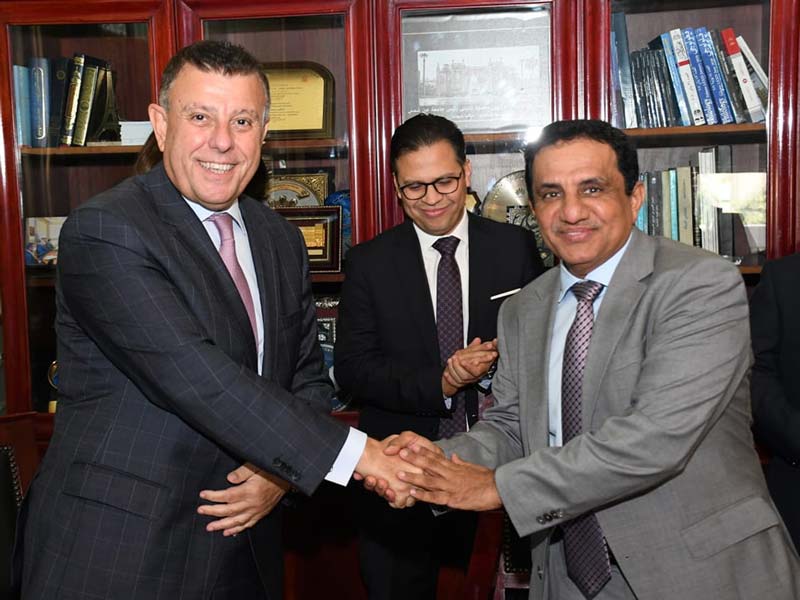 توقيع مذكرة تفاهم بين كلية الإعلام جامعة عين شمس وكلية البريمي الجامعية بسلطنة عمان