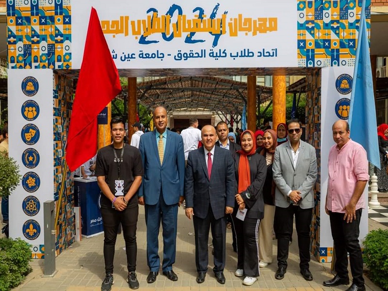 عميد كلية الحقوق والوكلاء وأعضاء هيئة التدريس يشهدون جانبًا من حفل استقبال الطلاب الجدد للعام الجامعي الجديد