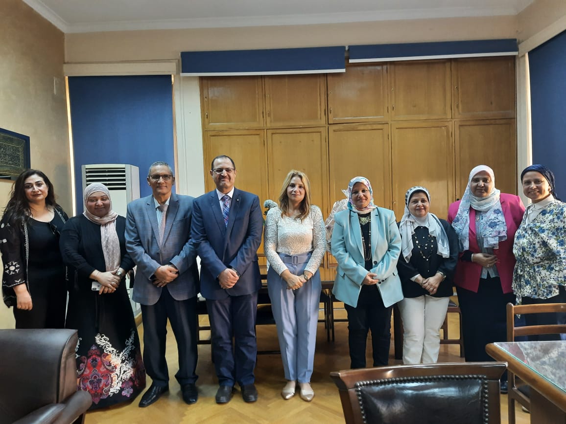آداب عين شمس تستقبل زيارة الدعم الفني من مركز ضمان الجودة بالجامعة لدعم برنامجى الليسانس بقسم الإرشاد السياحي