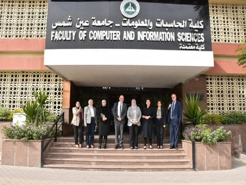 كلية الحاسبات والمعلومات بجامعة عين شمس تستقبل وفد جامعة "اكستر" البريطانية