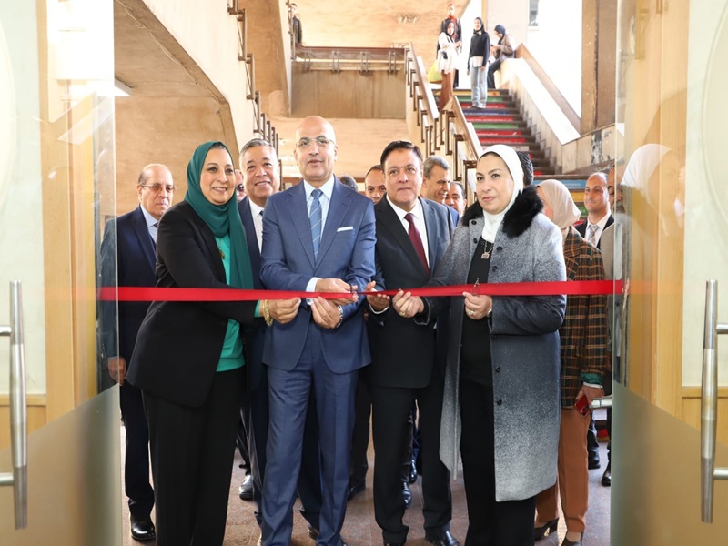 رئيس جامعة عين شمس يفتتح مشروع إحلال وتجديد محولات الكهرباء وتطوير دورالجهاز الإداري وتأسيس معهد كونفوشيوس بألسن عين شمس