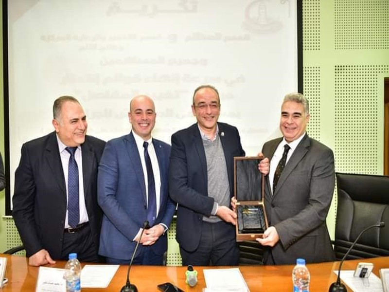 مستشفيات الجامعة تحتفل بتكريم قسمي العظام والتخدير والرعاية المركزة وعلاج الألم وجميع المساهمين في سرعة إنهاء قوائم انتظار مرضى تغيير المفاصل
