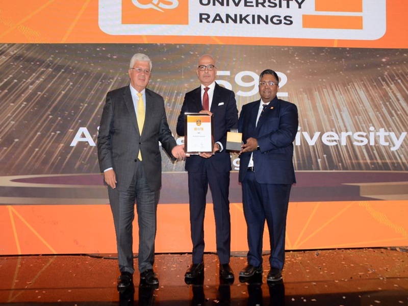 The Minister of Higher Education and Scientific Research honors Ain Shams University for occupying third place locally in the QS World University Ranking