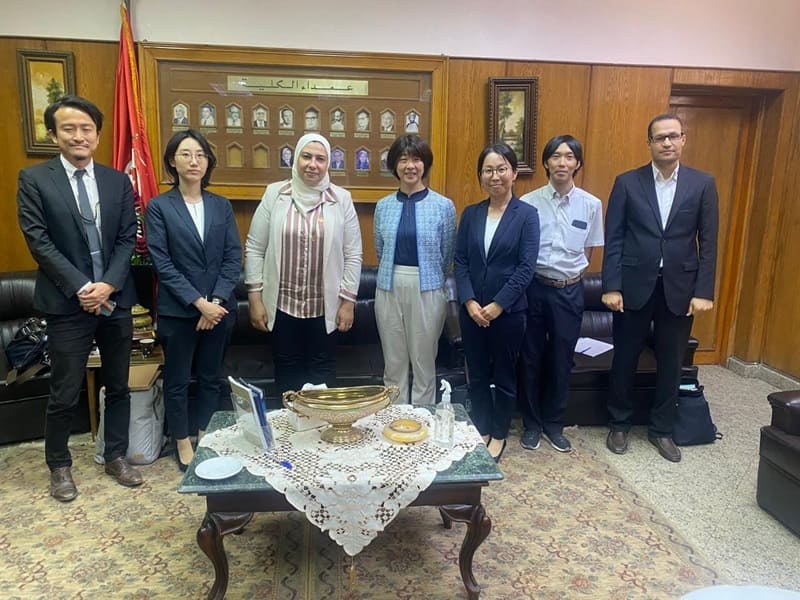 Dean of the Faculty of Al-Alsun receives a delegation from the Japanese Ministry of Foreign Affairs, the Japanese Embassy, and the Japan Foundation in Cairo