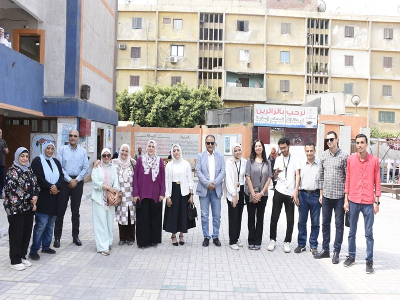 The Faculty of Pharmacy launches the twentieth medical convoy to serve the residents of Hadayek El-Qobba neighborhood at El-Waili Girls' Preparatory School