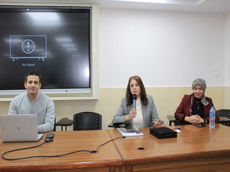 ندوة حول صناعة التقارير الرقمية باستخدام الموبايل بكلية الإعلام