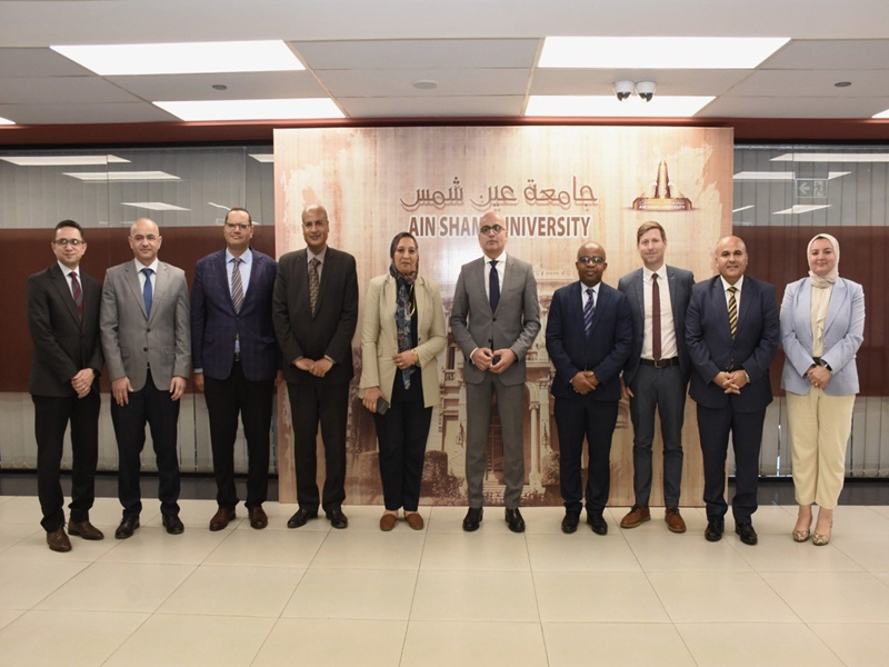 جامعة عين شمس وجامعة إسكس البريطانية تفعلان اتفاقية التعاون الموقعة بينهما لتعزيز التعاون الأكاديمي في المجال القانوني