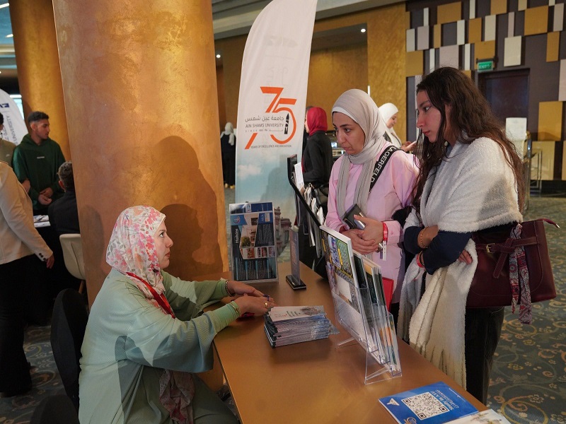 لليوم الثاني على التوالي توافد كبير على جناح جامعة عين شمس في معرض “إديوجيت 2025” للتعليم العالي والتدريب