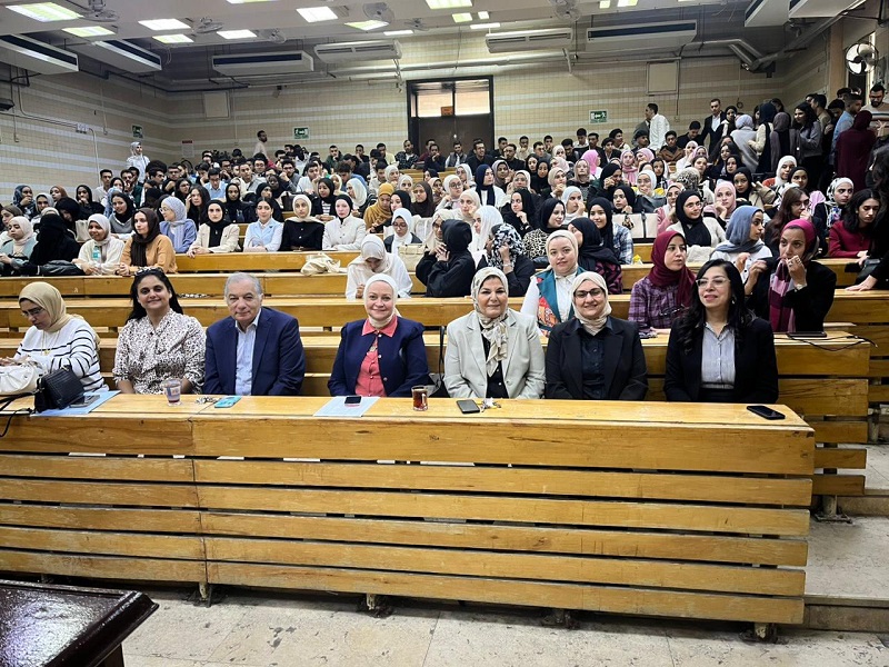 فعاليات المنتدى الطلابي الأول للتصميم الدوائي المعتمد على الربيطات بكلية الصيدلة