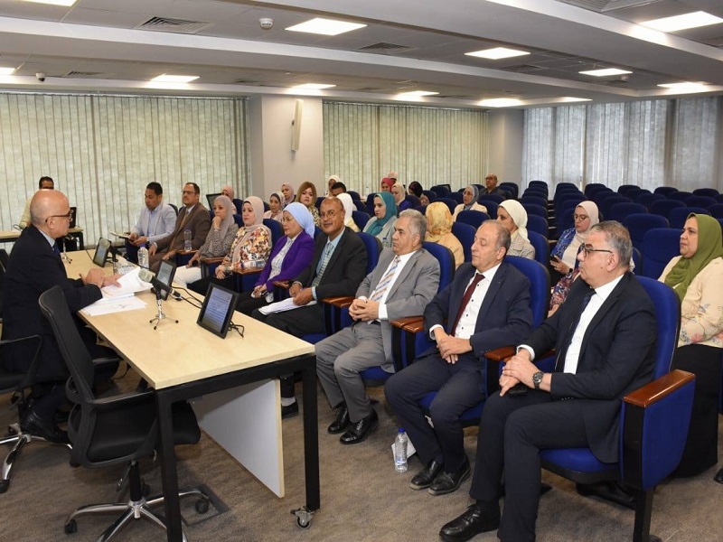 رئيس جامعة عين شمس يوجه الشكر لأعضاء مجلس قطاع التعليم خلال الجلسة السابعة للمجلس