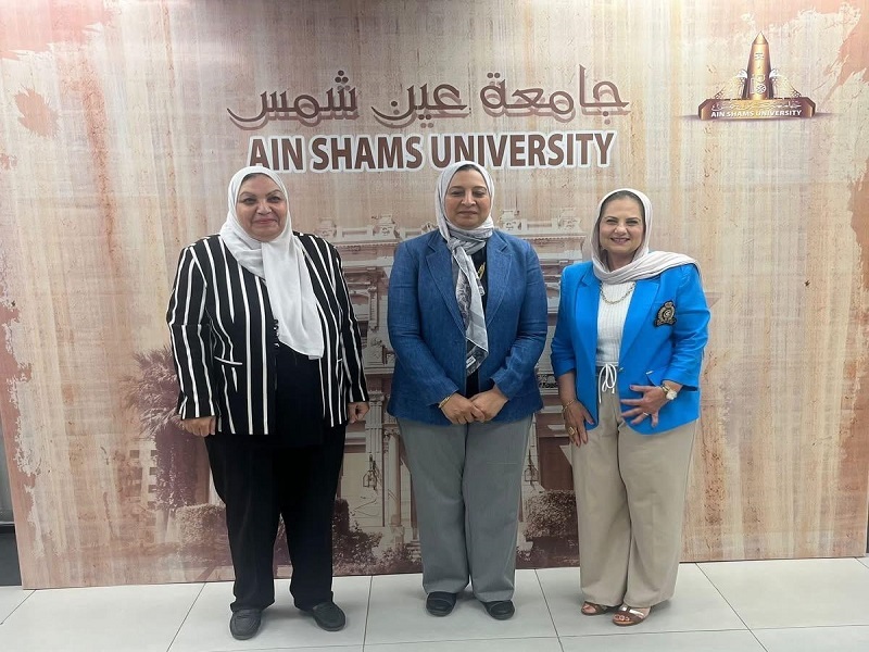 أ.د. غادة فاروق نائب رئيس جامعة عين شمس تستقبل وفد نادي روتاري مدينتي لبحث سبل التعاون مع كليه التمريض