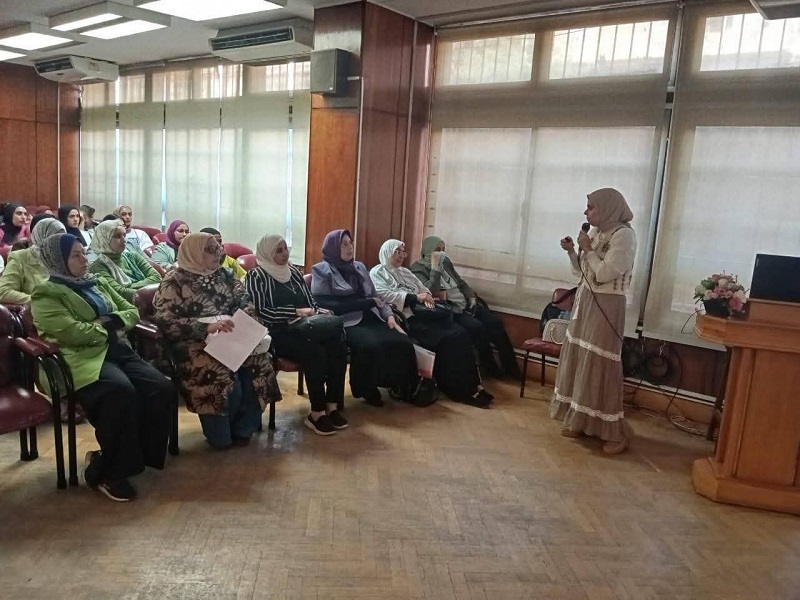 بنات عين شمس تشهد ندوة ناجحة حول "النقل الذكي والطرق الحديثة: رؤية مصر 2030"