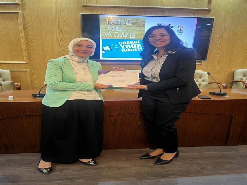 ندوة الأنظمة الغذائية الرائجة والمستخدمة في الدايت بكلية الصيدلة