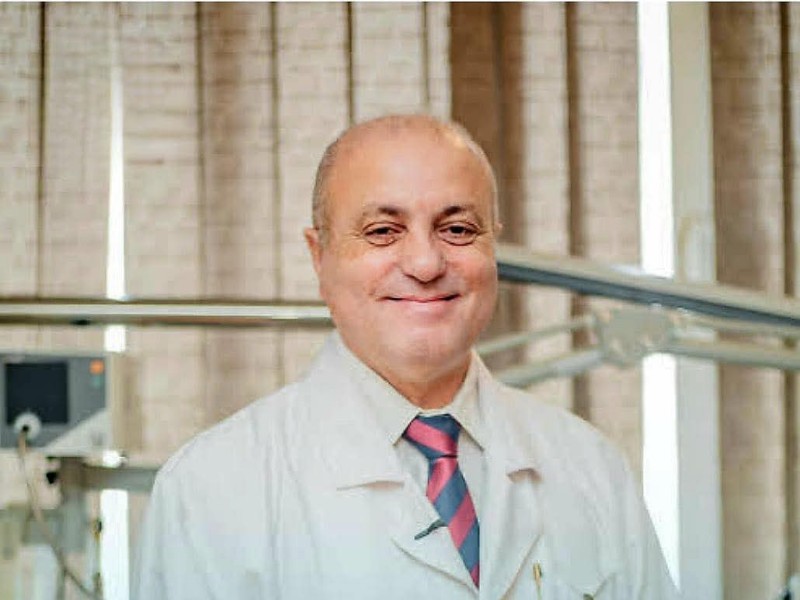 تعيين الأستاذ الدكتور أيمن الكحكي رئيسًا لقسم الأذن والأنف والحنجرة بكلية الطب