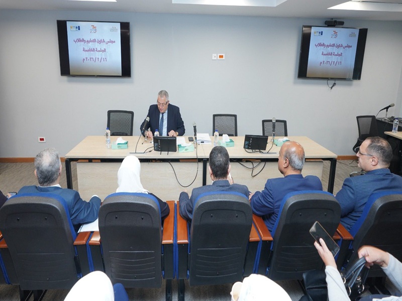 برئاسة الأستاذ الدكتور رامي ماهر غالي.. مجلس شؤون التعليم والطلاب يواصل جهوده في دعم جودة التعليم والارتقاء بالخدمات التعليمي