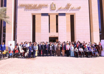 For the first time at Ain Shams University... 50 talking laptops distributed to visually impaired students in the presence of the Minister of Social Solidarity and the Vice President for Education and Student Affairs
