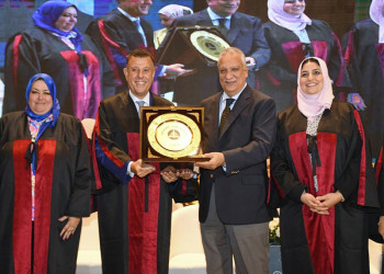 In the presence of former ministers and honorable models locally and internationally from the graduates... The Faculty of Computer and Information Sciences celebrates the graduation of batches 22 and 23