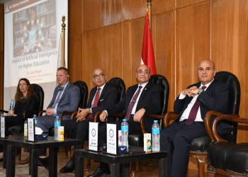 وزير العدل ورئيس جامعة عين شمس يفتتحان مؤتمر التحديات والآفاق القانونية والاقتصادية للذكاء الاصطناعي