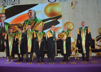 THE FACULTY OF LAW CELEBRATES THE GRADUATION OF CLASS (70) IN THE PRESENCE OF SENIOR STATESMEN