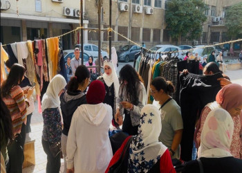 كلية البنات بجامعة عين شمس تنظم معرضًا خيريًا ضخمًا يضم تشكيلة واسعة من المستلزمات الضرورية