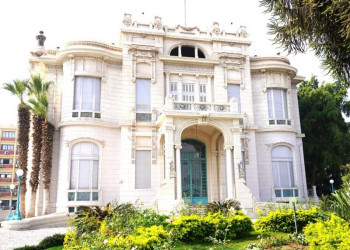 إعلان عاجل للتسجيل في قاعدة بيانات محكّمي جوائز جامعة عين شمس 2025