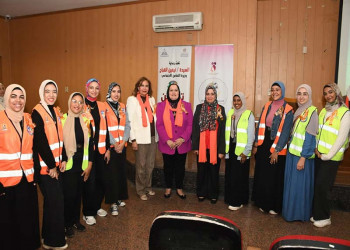 A seminar on combating violence against women at the Faculty of Al-Alsun