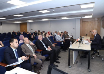 رئيس جامعة عين شمس يترأس الجلسة الثانية لمجلس قطاع التعليم والطلاب للعام الجامعي الجديد