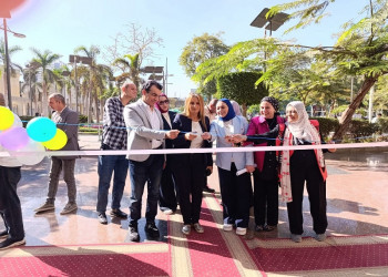 كلية الآداب بجامعة عين شمس تقيم المعرض السنوي لمستلزمات الأسرة