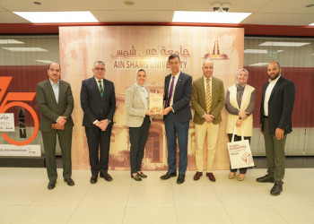 The Vice President for Graduate Studies receives a high-level delegation from the Hong Kong Polytechnic University to enhance cooperation