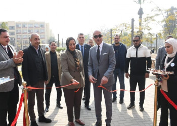 The President of Ain Shams University inaugurated the exhibition of products of Egyptian companies.
